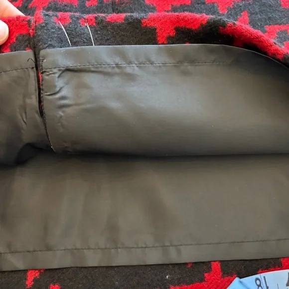 Talbots Womens Skirt Red Black Houndstooth Wool Blend Pencil Straight Size 18w - Picture 7 of 8